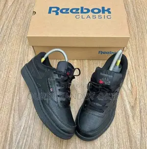 High Master Quality Black Reebok Low Cut Shoes