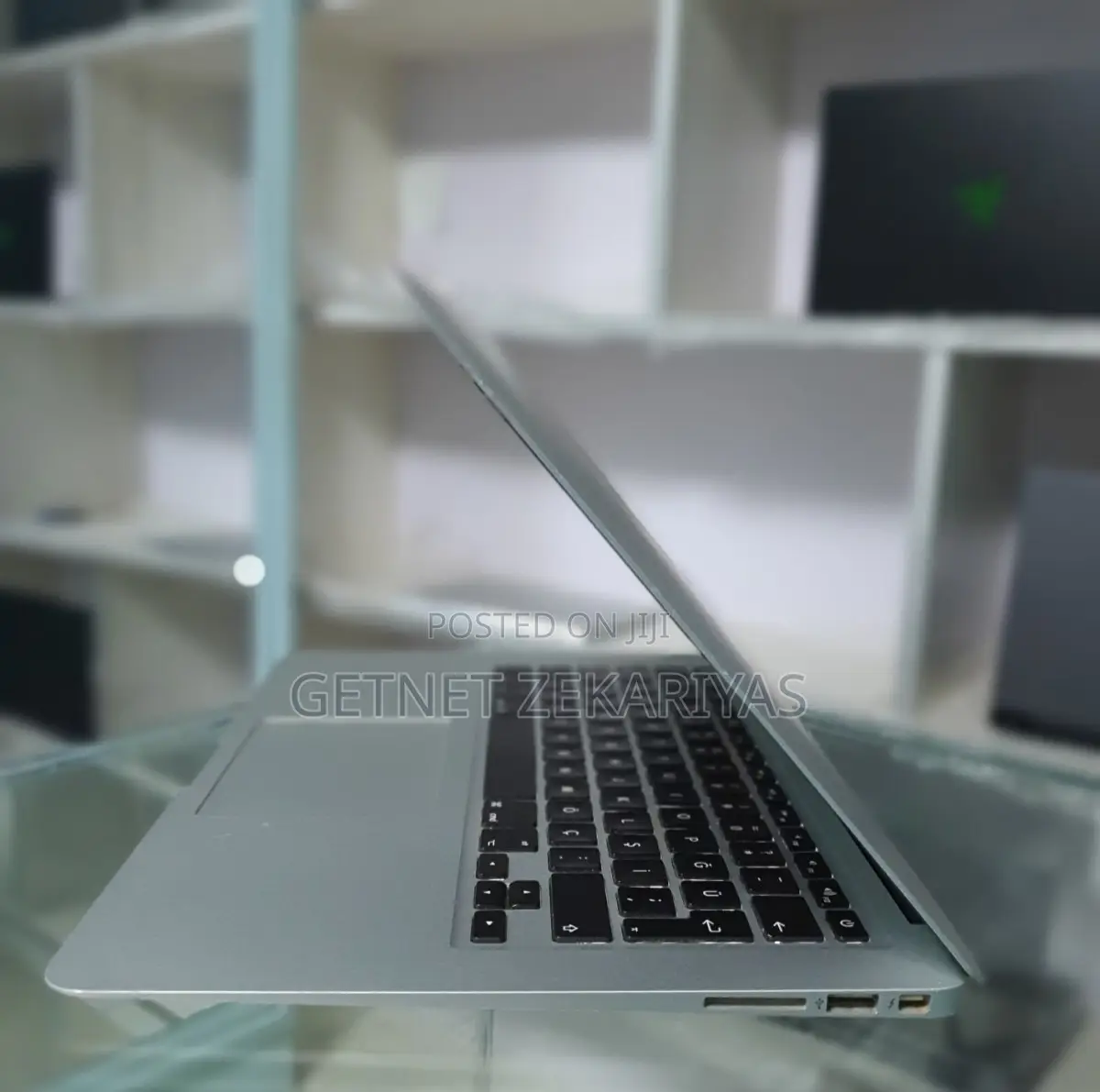 New Laptop Apple MacBook Air 2017 8GB Intel Core I5 SSD 128GB