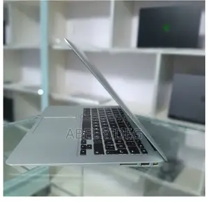 Laptop Apple MacBook Air 2017 8GB Intel Core I5 SSD 128GB