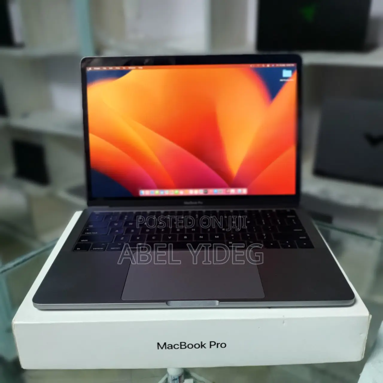 New Laptop Apple MacBook Pro 2017 8GB Intel Core I5 SSD 128GB
