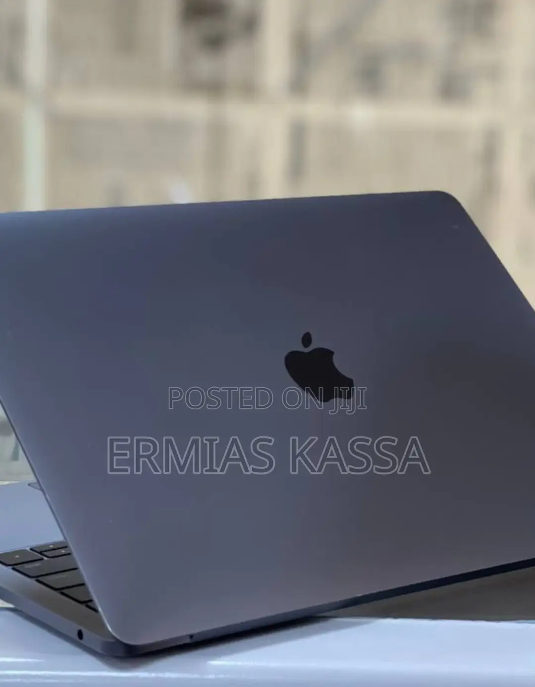 New Laptop Apple MacBook Pro 2017 8GB Intel Core I5 SSD 128GB