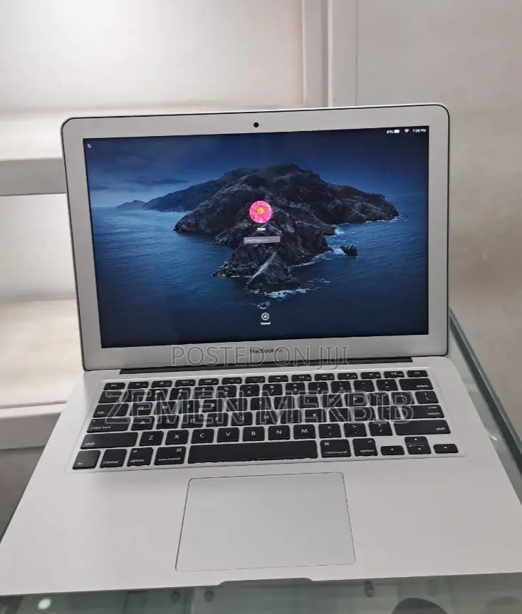 New Laptop Apple MacBook Air 2017 8GB Intel Core I5 HDD+SSD 128GB