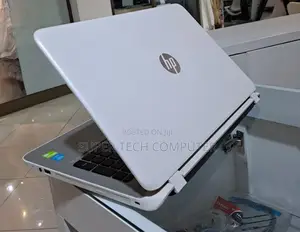 New Laptop HP Pavilion 13 8GB Intel Core I5 HDD 1T