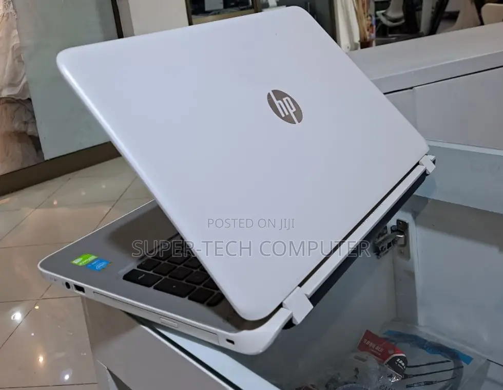 New Laptop HP Pavilion 13 8GB Intel Core I5 HDD 1T