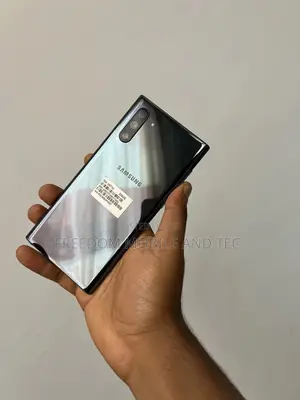 Photo - New Samsung Galaxy Note 10 5G 256 GB Black
