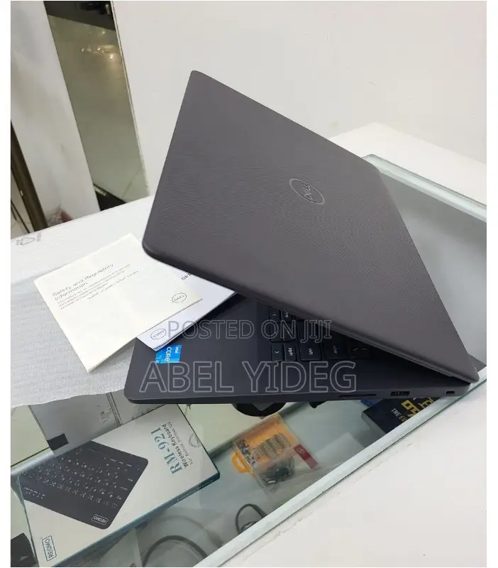 New Laptop Dell Vostro 3400 8GB Intel Core I3 HDD 1T
