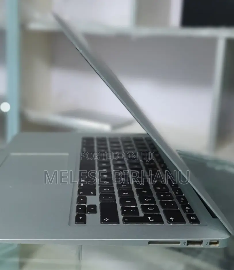 Laptop Apple MacBook Air 2017 8GB Intel Core I5 SSD 128GB