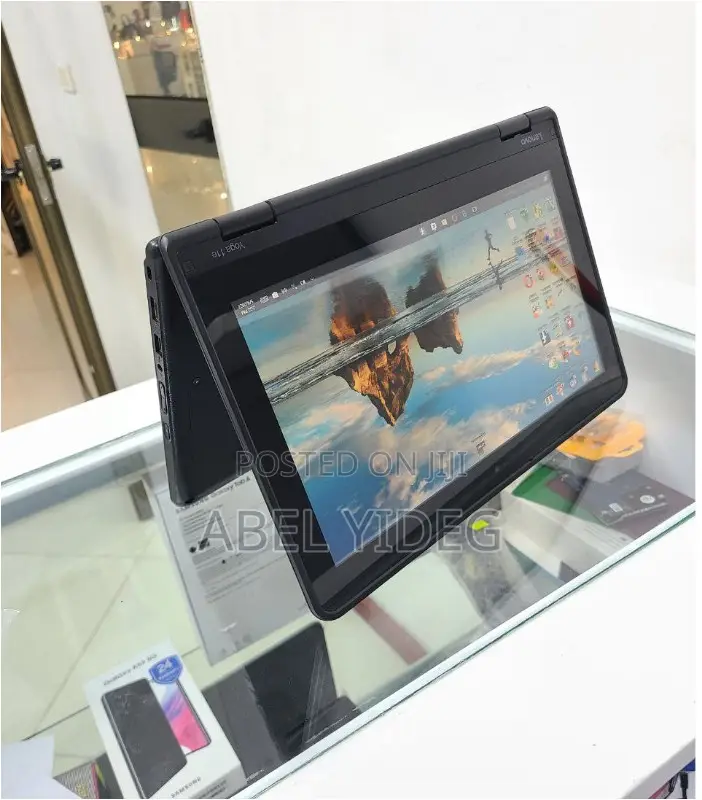 New Laptop Lenovo Yoga 11e 4GB Intel Core 2 Quad SSD 500GB