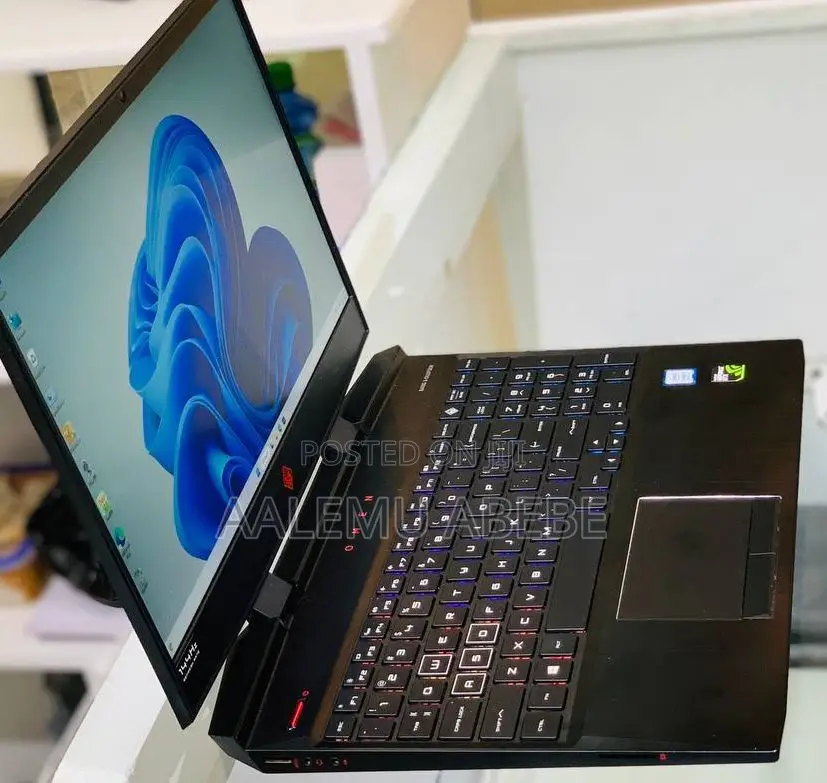 New Laptop HP Omen 15 16GB Intel Core I7 SSD 512GB