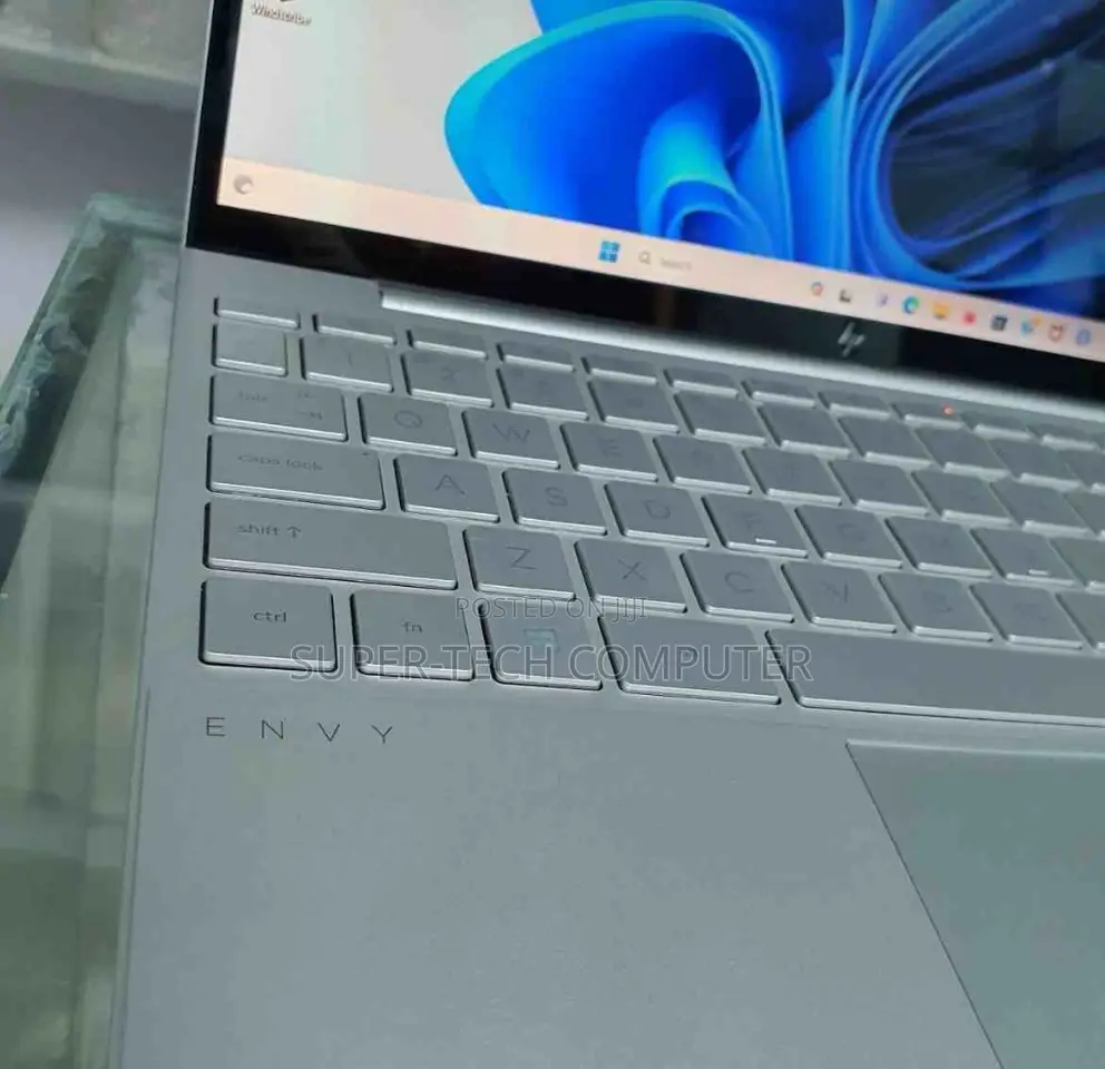 New Laptop HP Envy 15 16GB Intel Core I5 SSD 512GB
