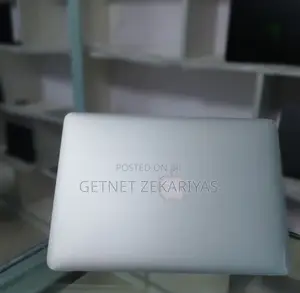 New Laptop Apple MacBook Air 2017 8GB Intel Core I5 SSD 128GB