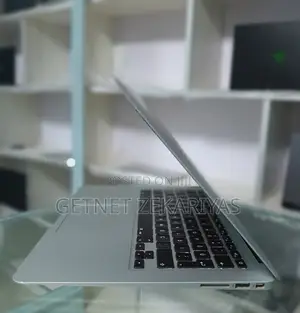 New Laptop Apple MacBook Air 2017 8GB Intel Core I5 SSD 128GB