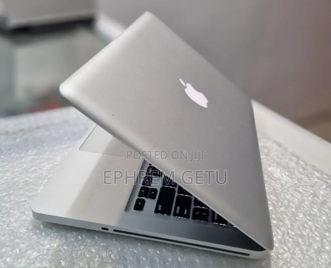 New Laptop Apple MacBook Pro 2012 4GB Intel Core I5 HDD 500GB