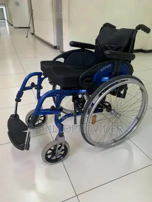 Flexible and Comfortable American Standard Wheelchair/Used