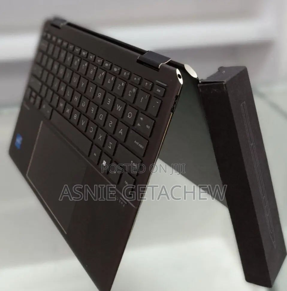 New Laptop HP Spectre X360 16GB Intel Core I7 SSD 1T