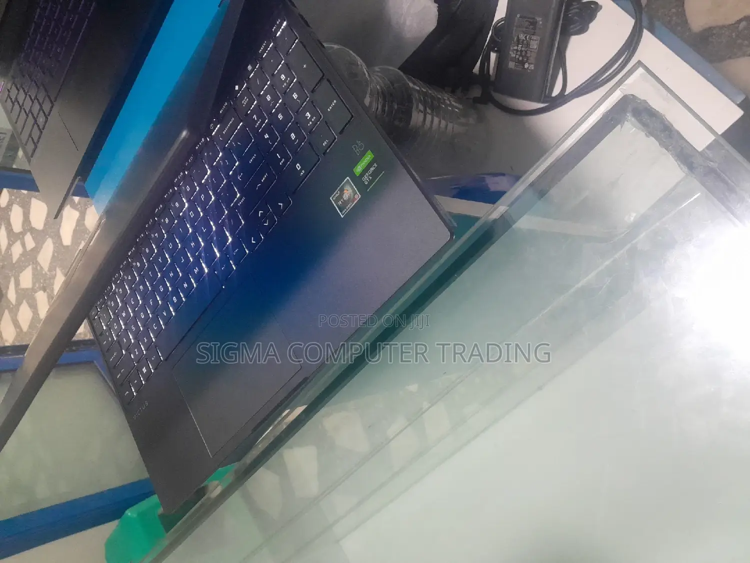 New Laptop HP Victus 15 8GB AMD Ryzen 5 SSD 512GB