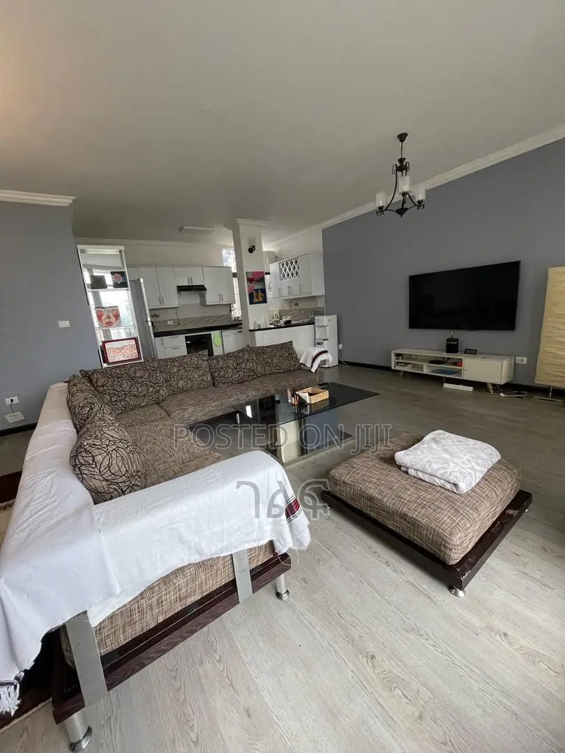 3bdrm Apartment in ቦሌ አትላስ ቅንጡ አፓርትመንት, Bole for sale