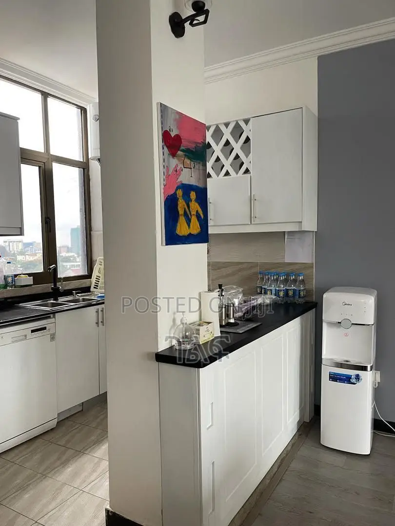 3bdrm Apartment in ቦሌ አትላስ ቅንጡ አፓርትመንት, Bole for sale