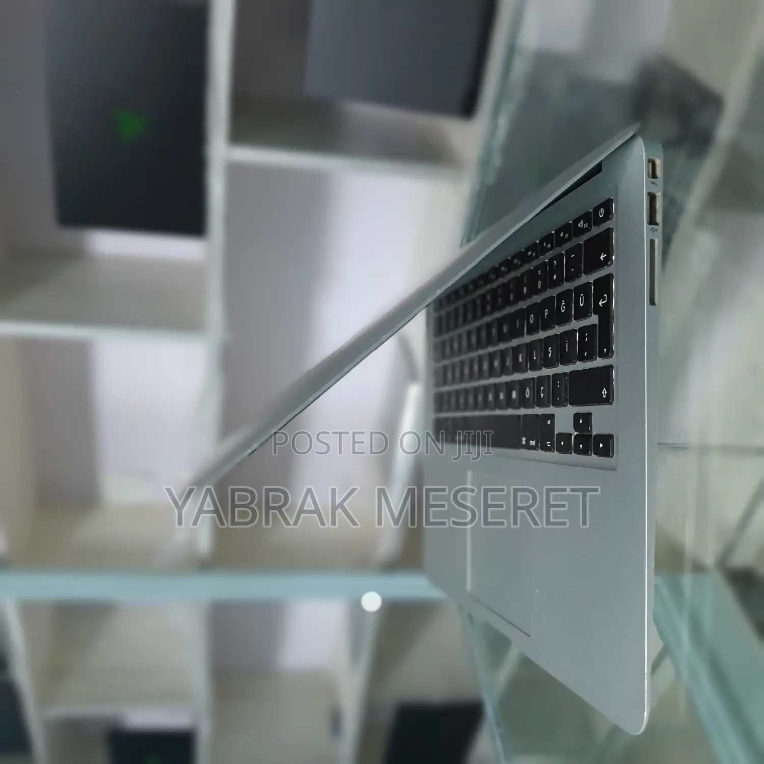 New Laptop Apple MacBook Air 2017 8GB Intel Core i5 SSD 128GB