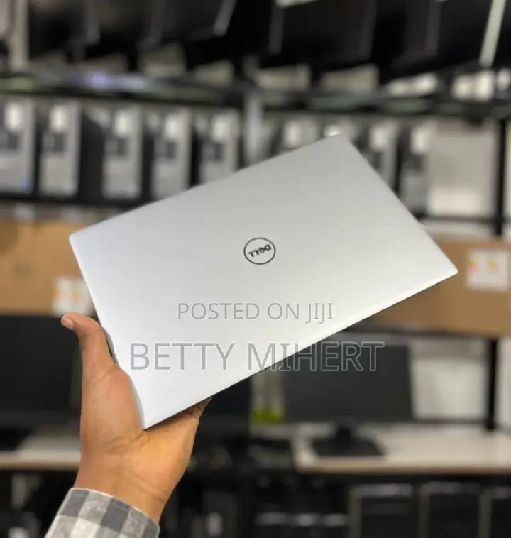 New Laptop Dell XPS 15 16GB Intel Core I7 SSD 512GB