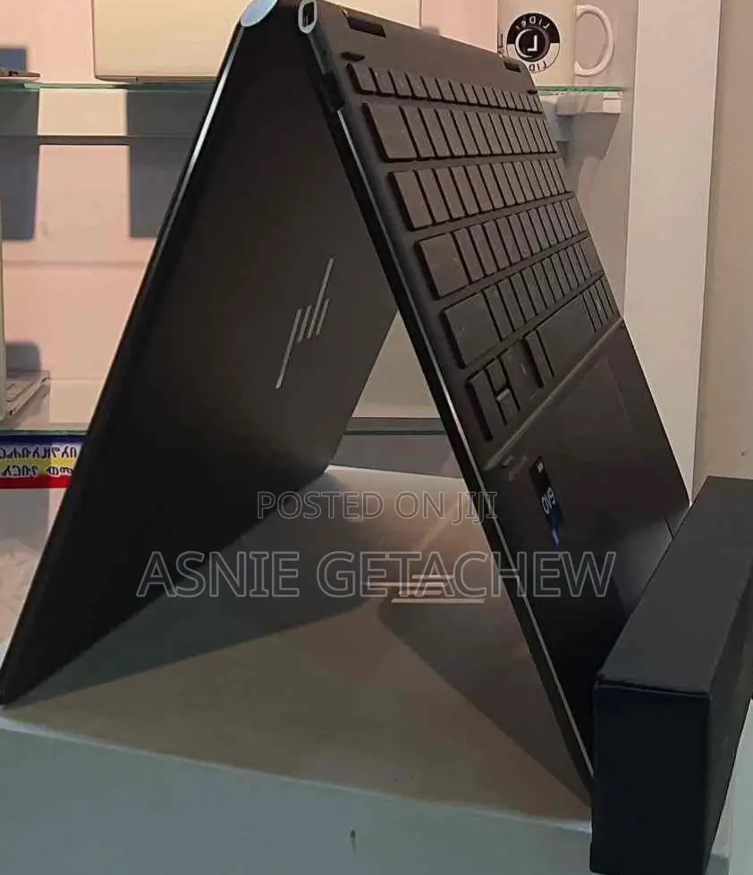 New Laptop HP Spectre X360 32GB Intel Core I7 SSD 512GB