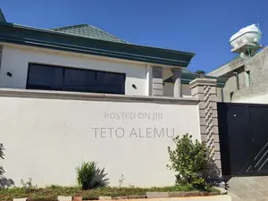 3bdrm Villa in የሚሸጥ ቪላ ወሰን አቤም, Yeka for sale