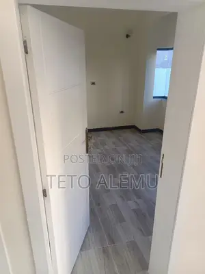 5bdrm House in የሚሸጥ ቤት ጎሮ ፌጋ, Bole for sale