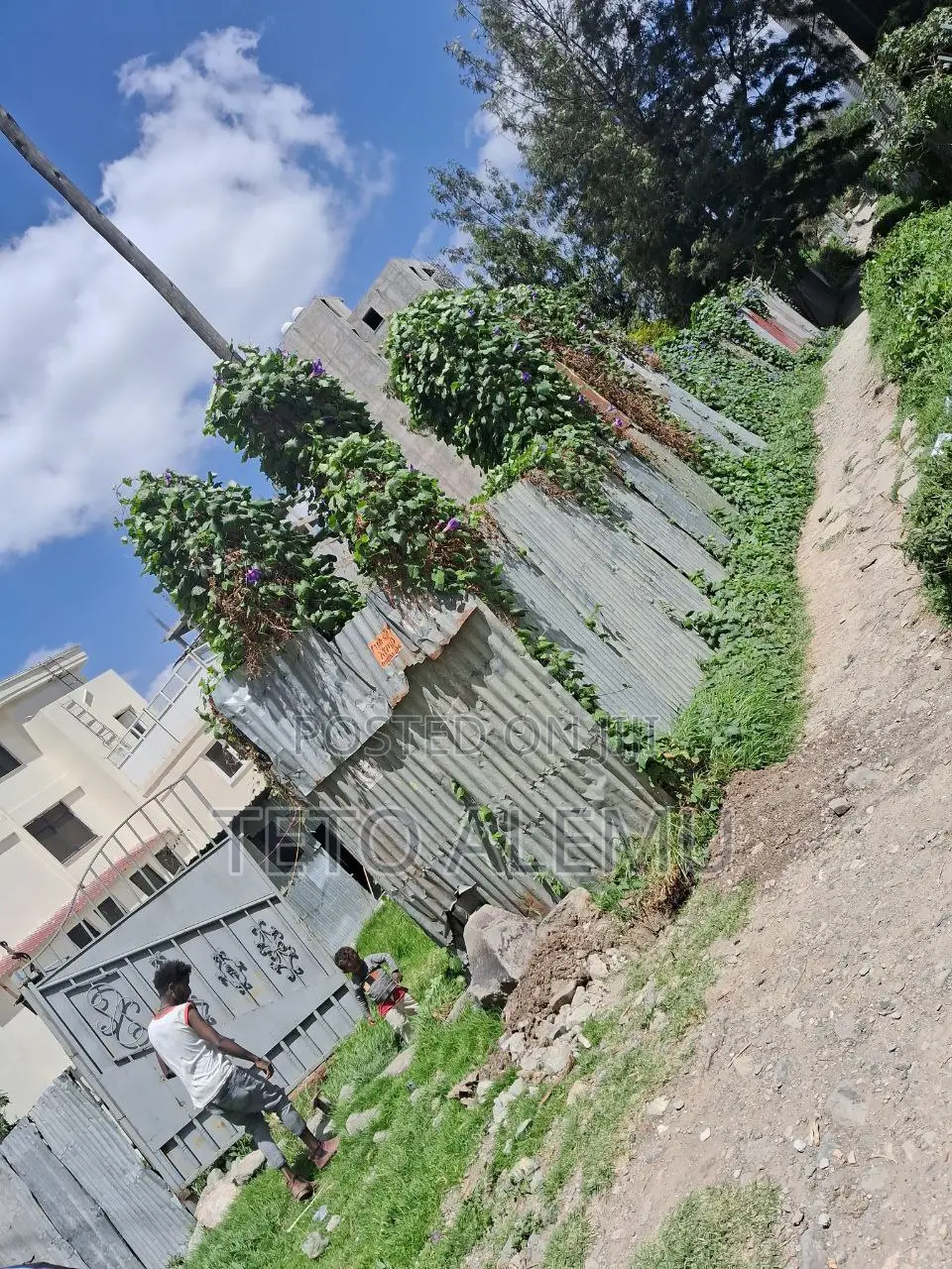 የሚሸጥ ቦታ CMC ፀሀይ ሪል ስቴት ጀርባ ሚኒስትሮች ሰፈር