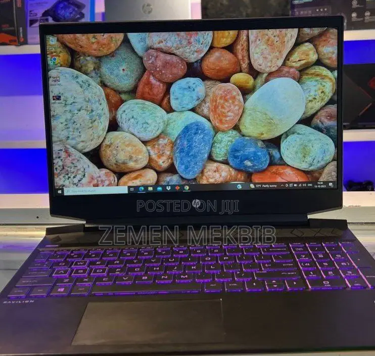 New Laptop HP Pavilion 15 8GB AMD Ryzen 5 HDD+SSD 1.5T