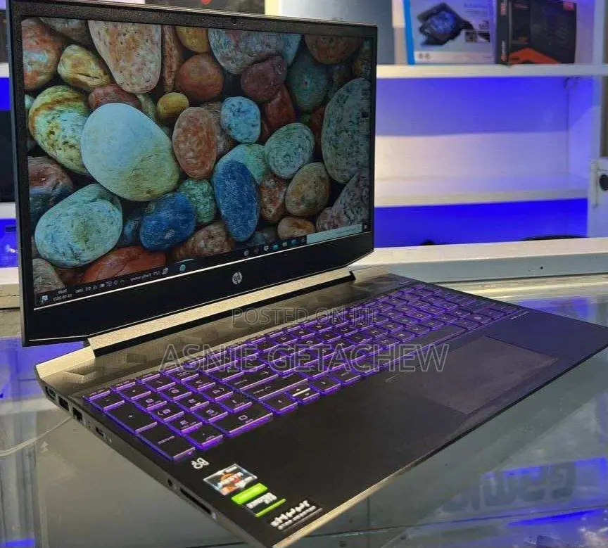 New Laptop HP Pavilion 15 8GB Intel Core I5 HDD 1T