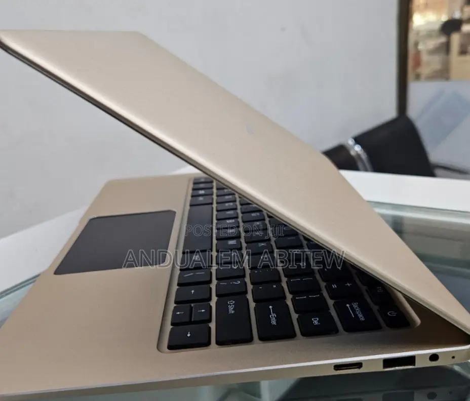 New Laptop 4GB Intel Pentium SSD 256GB