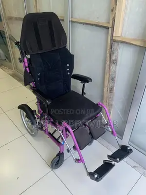 የልጆች ዌልቸር Wheelchair/Children's Wheelchair/Wheelchair/
