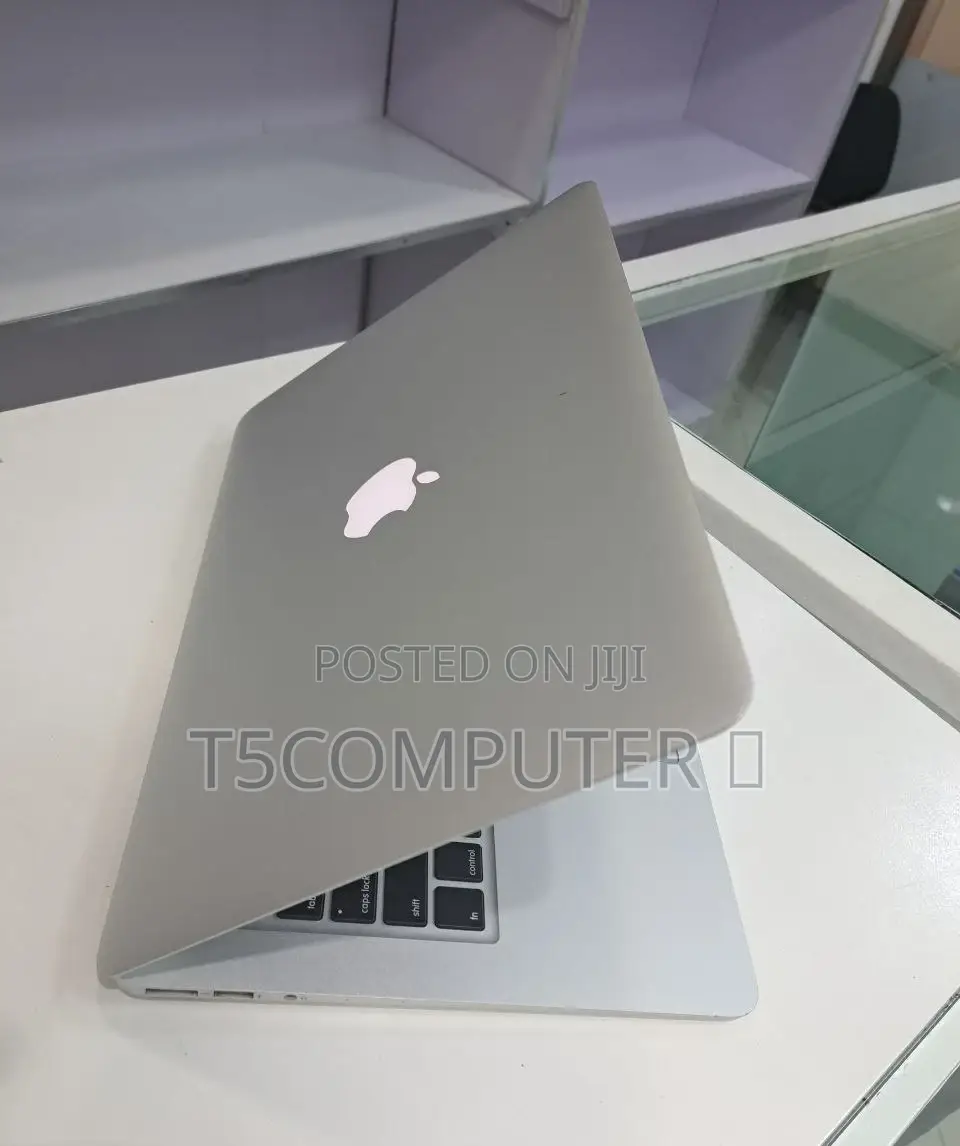 New Laptop Apple MacBook Air 2017 8GB Intel Core I5 SSD 256GB