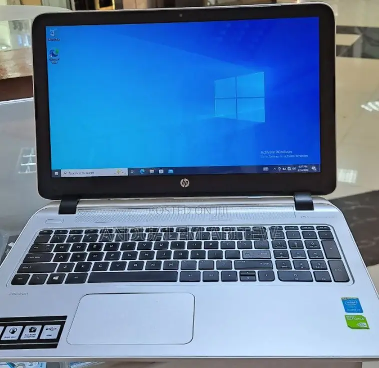 New Laptop HP Pavilion 15 8GB Intel Core I5 HDD 1T