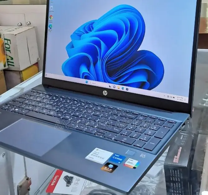 New Laptop HP Pavilion 15 16GB Intel Core I5 SSD 1T