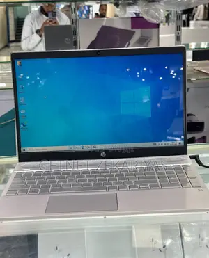 New Laptop HP Pavilion 15 8GB Intel Core I5 HDD 1T