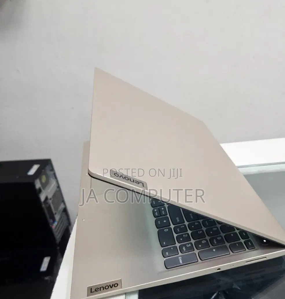 New Laptop Lenovo IdeaPad 1 8GB Intel Core I3 SSD 256GB