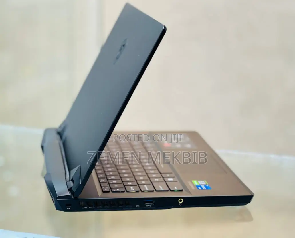 New Laptop MSI 16GB Intel Core I7 SSD 1T