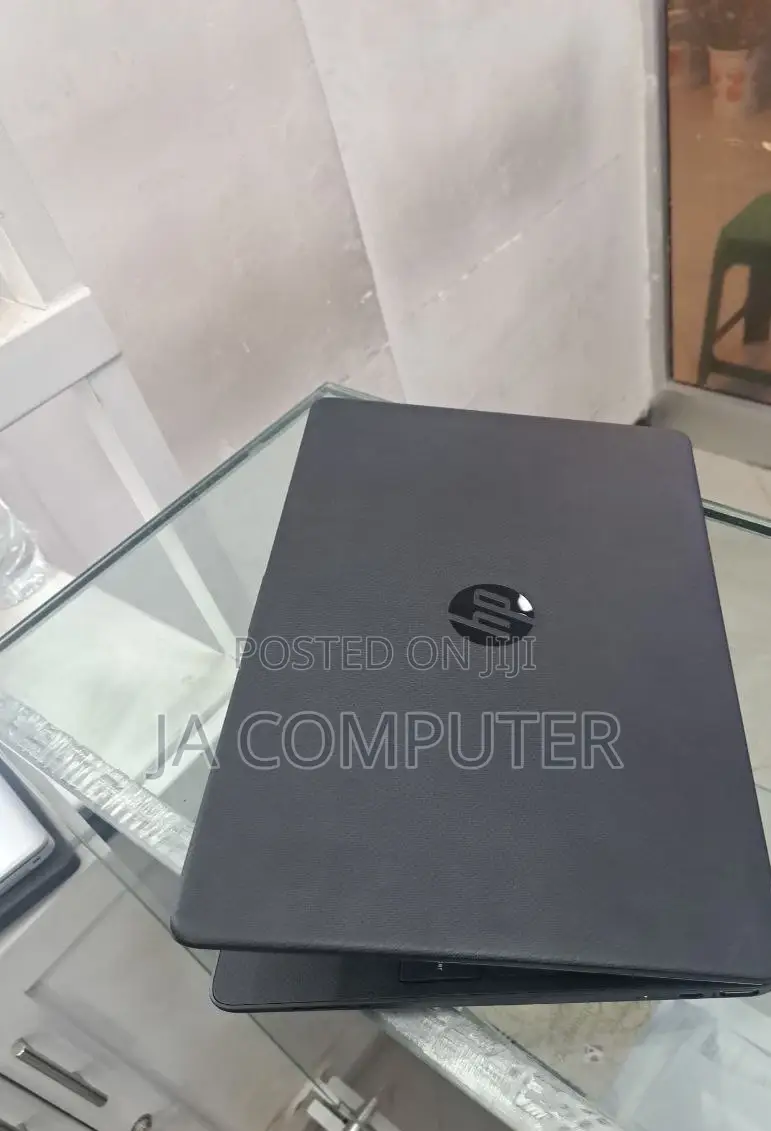 New Laptop HP Stream Notebook 8GB Intel Core I7 SSD 256GB