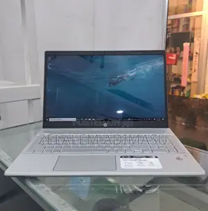 New Laptop HP Pavilion 15 12GB Intel Core I5 SSD 512GB