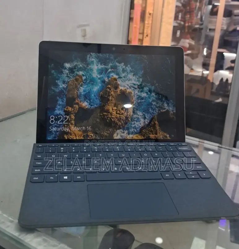 New Laptop Microsoft Surface 4GB SSD 640GB