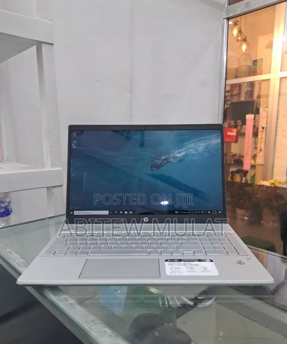 New Laptop HP Pavilion 15 12GB Intel Core I5 SSD 512GB