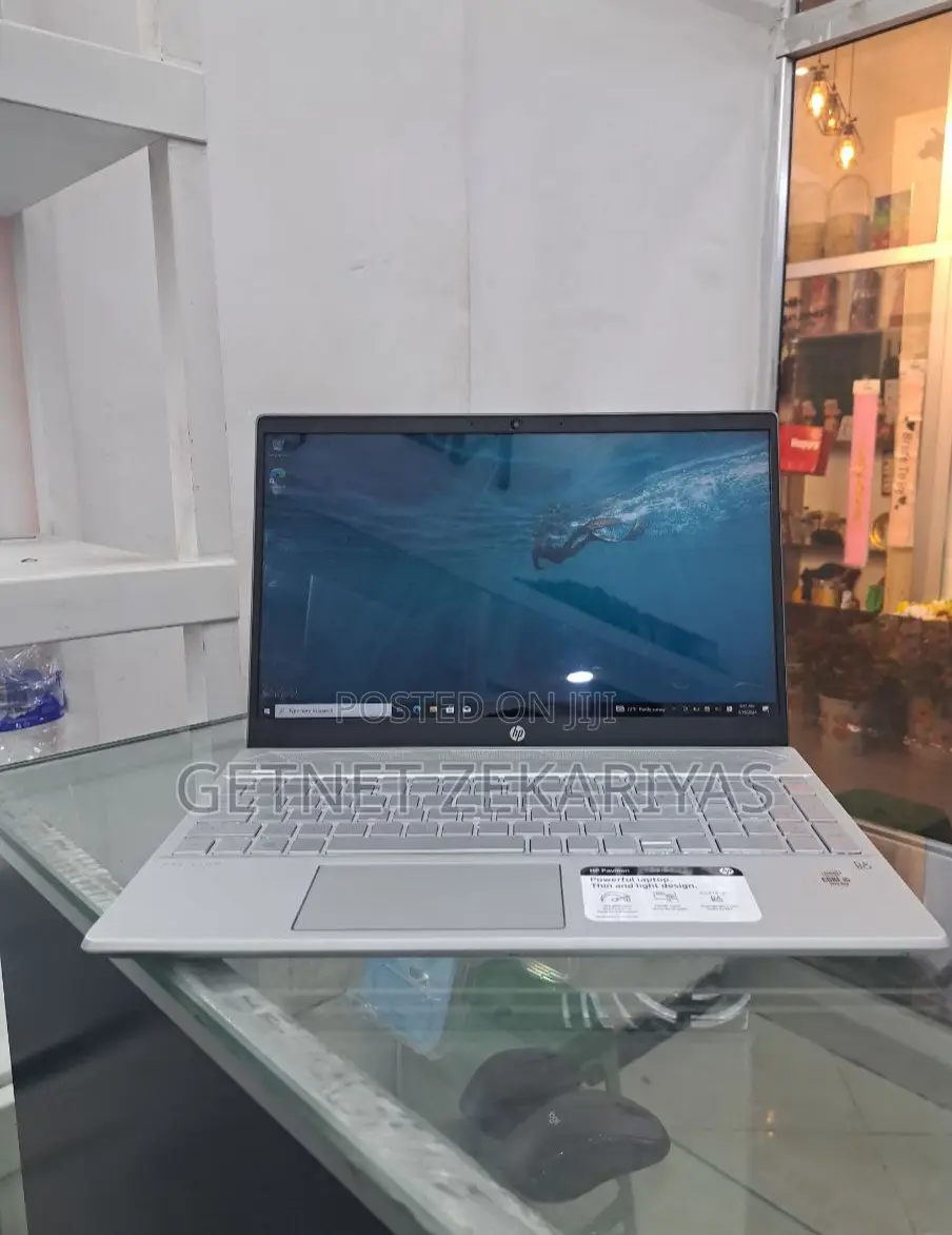 New Laptop HP Pavilion 15 12GB Intel Core I5 SSD 512GB