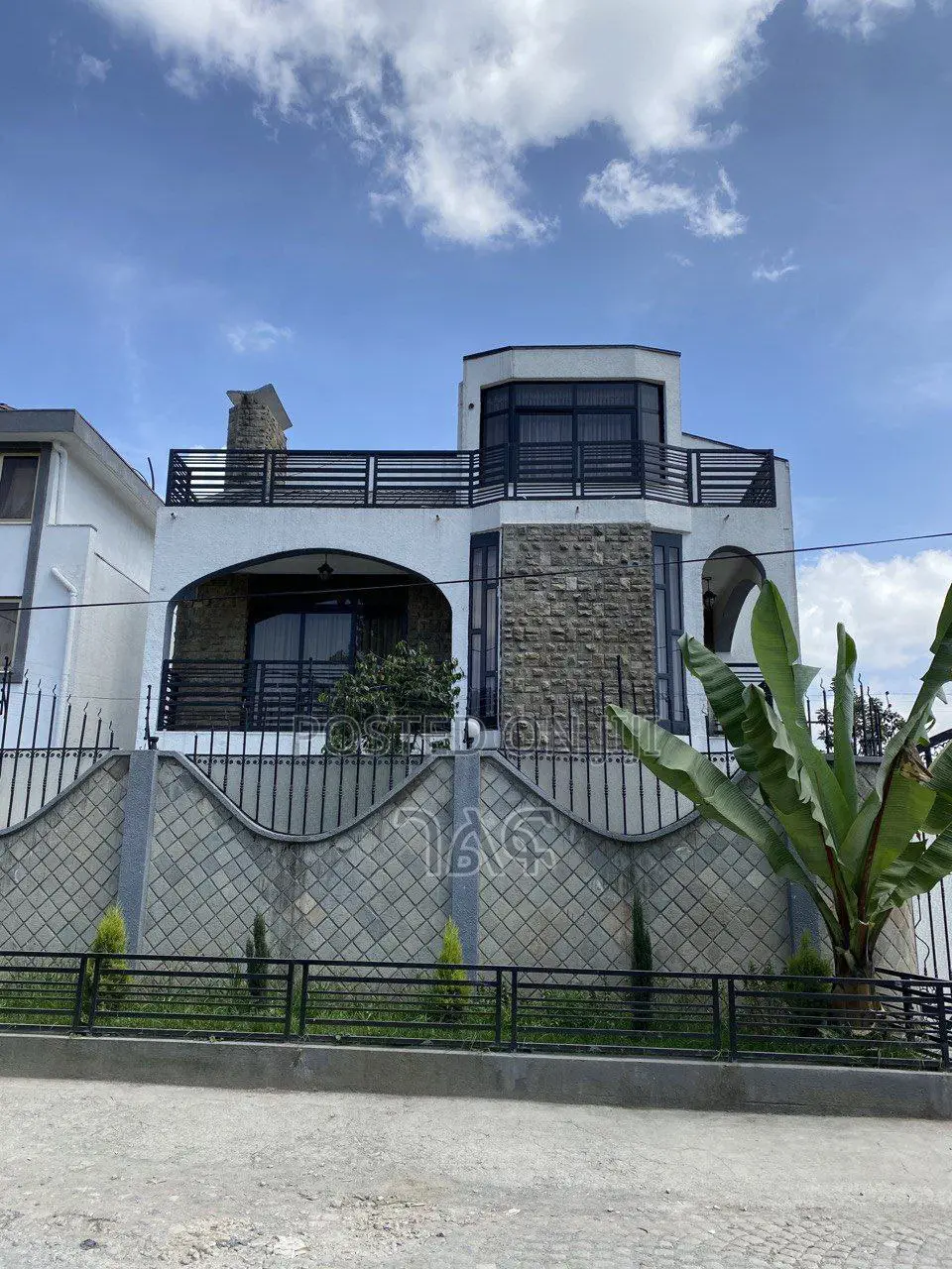5bdrm House in መገናኛ አምቼ ቅንጡ መኖሪያ ቤት, Bole for sale