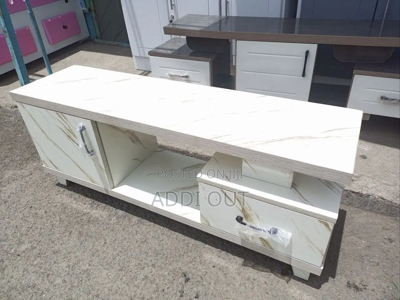 ቲቪ ማስቀመጫ/Tv Stand