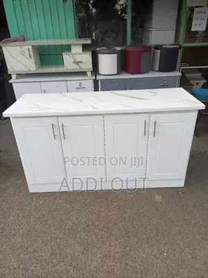 ኪችን ካቤኔት/Kitchen Cabinet