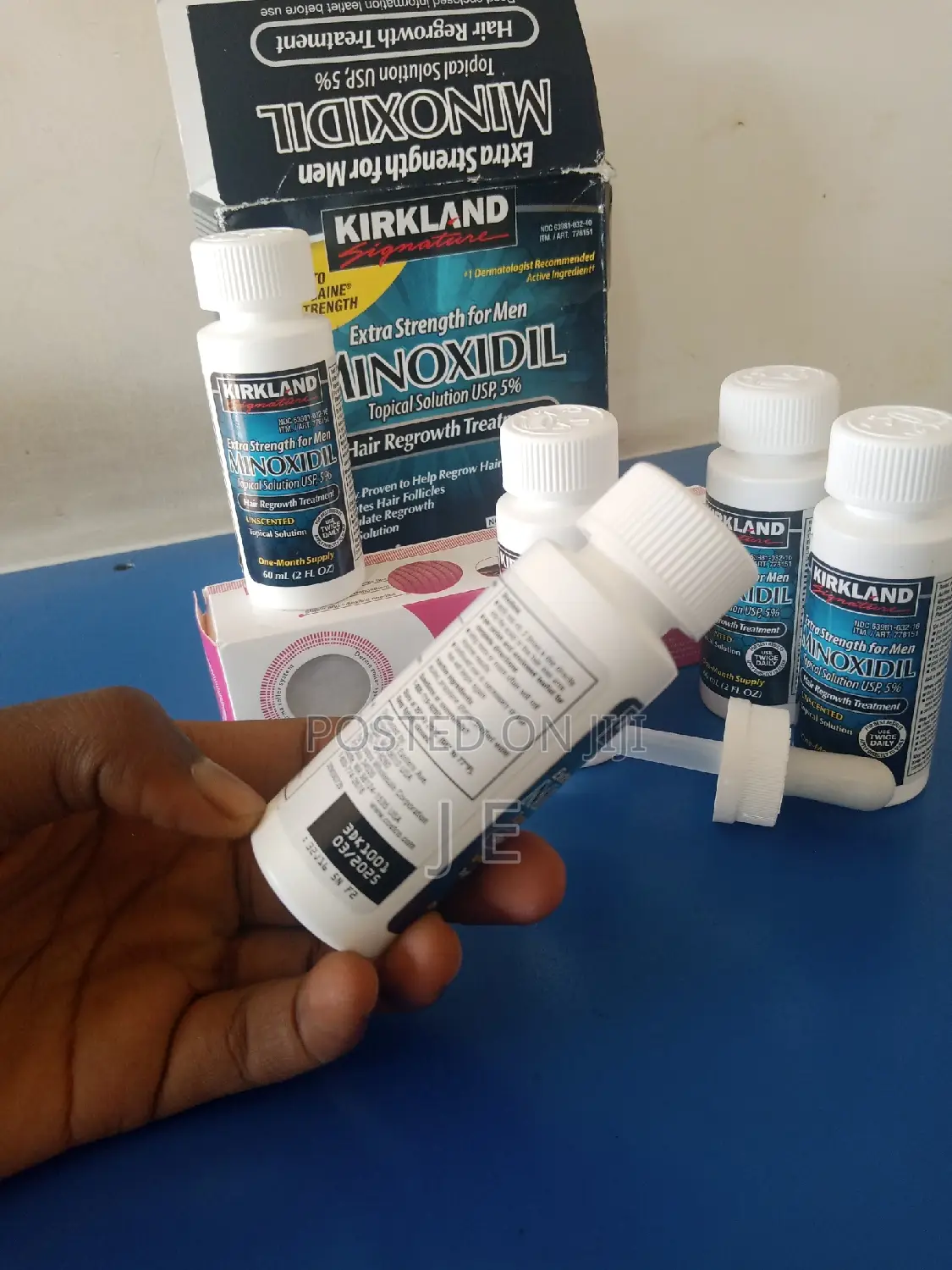 Kirkland Minoxidil With Derma Roller