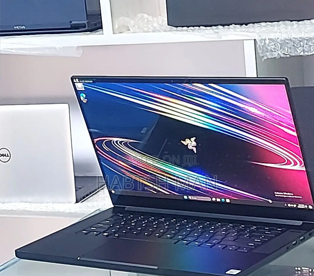 New Laptop Razer Blade 16GB Intel Core i7 SSD 512GB