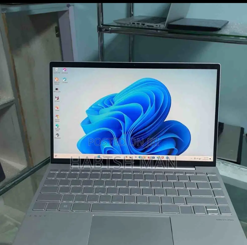 New Laptop HP Envy 14 16GB Intel Core I5 SSD 512GB