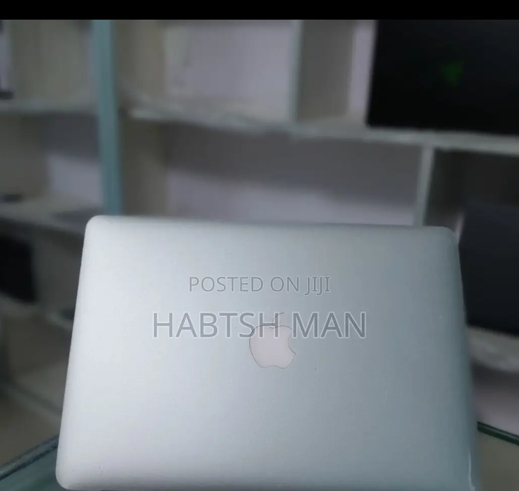 New Laptop Apple MacBook Air 2017 8GB Intel Core I5 SSD 128GB